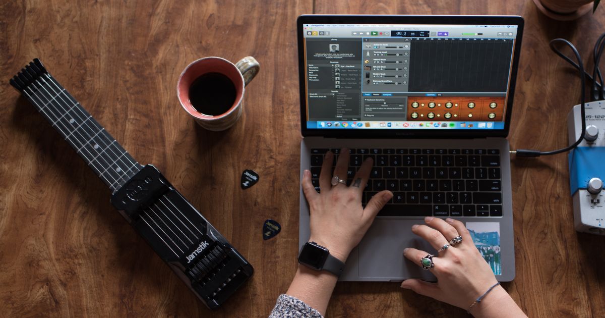 Zivix now shipping the Jamstik 7 Smart Guitar